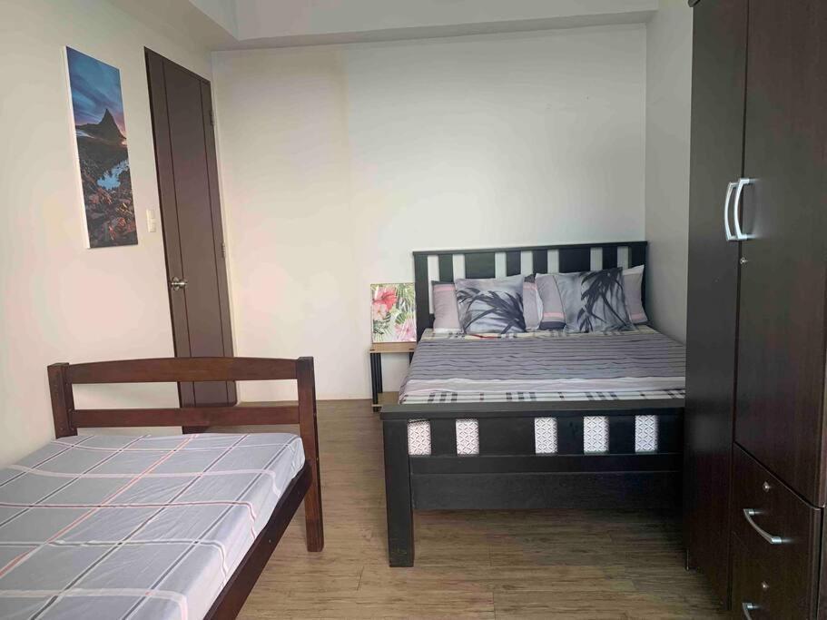 Lovely Spacious Condo With Balcony Manila Exterior foto